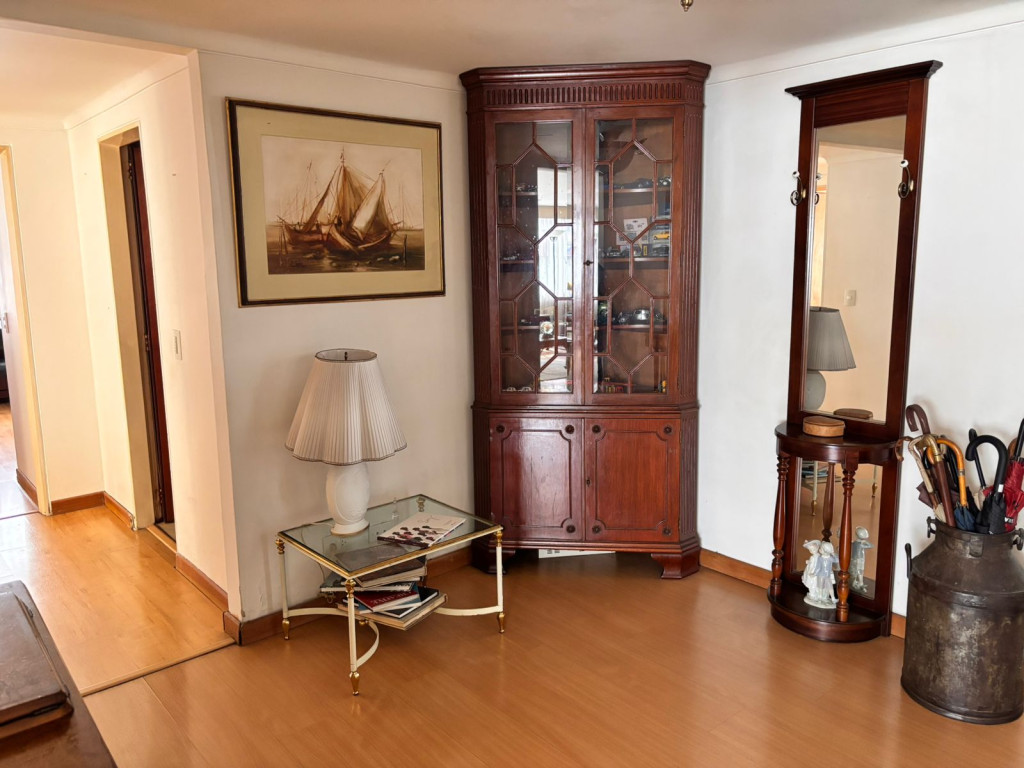 Apartamento en venta en Santa Barbara Central, Bogotá · foto 4 de 16