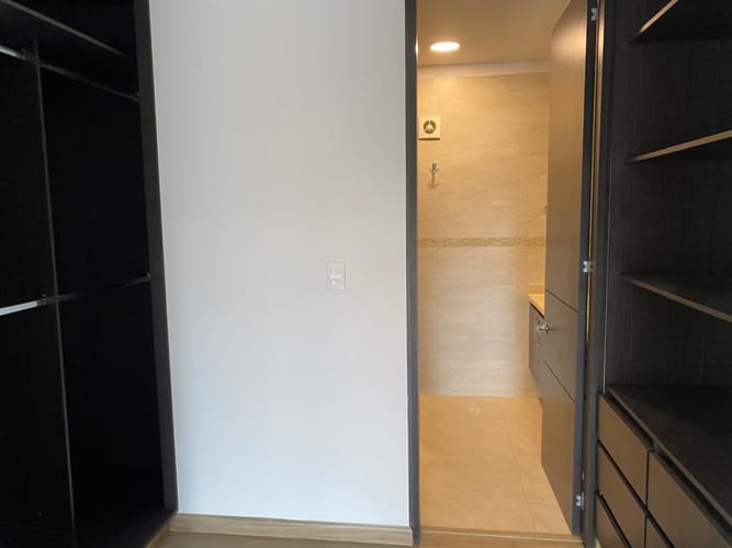 Apartamento en venta en Santa Barbara Occidental, Bogotá · foto 14 de 19