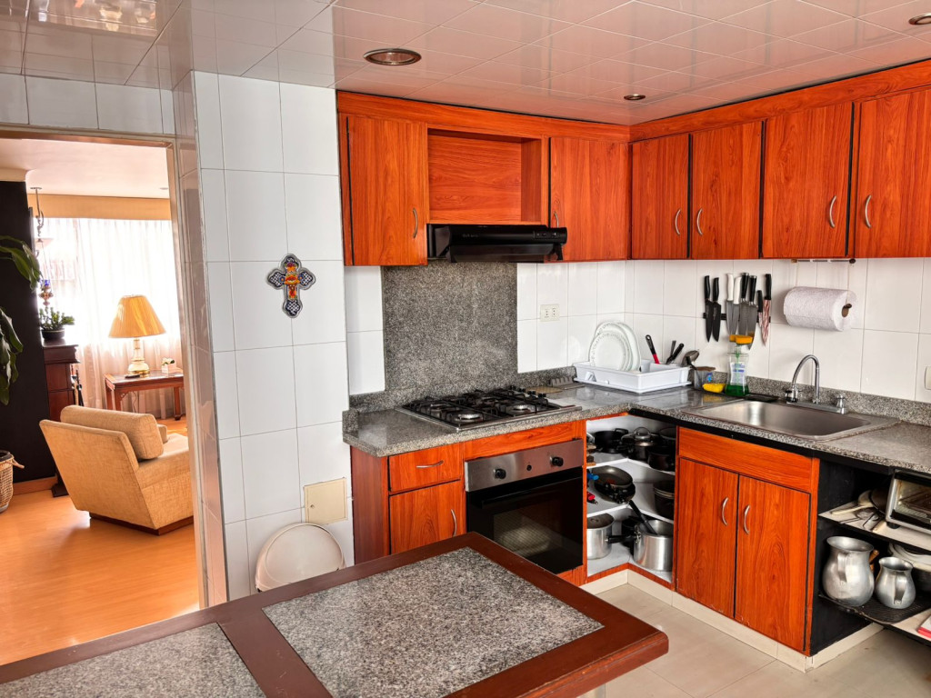 Apartamento en venta en Santa Barbara Central, Bogotá · foto 11 de 16