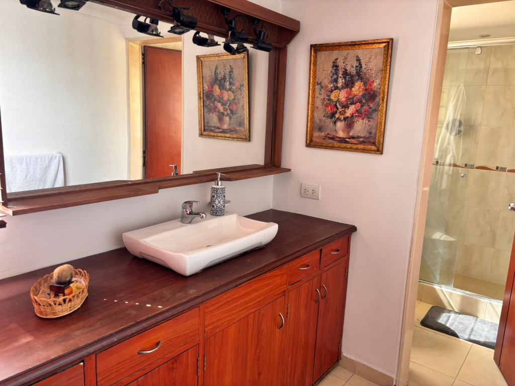Apartamento en venta en Santa Barbara Central, Bogotá · foto 12 de 16