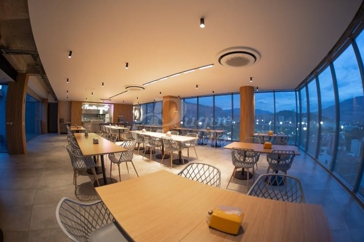 Oficina en arriendo en Laureles, Medellín, 270 m² · foto 4 de 21
