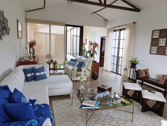 Casa de 4 alcobas en venta en Armenia, 400 m² · foto 2 de 24