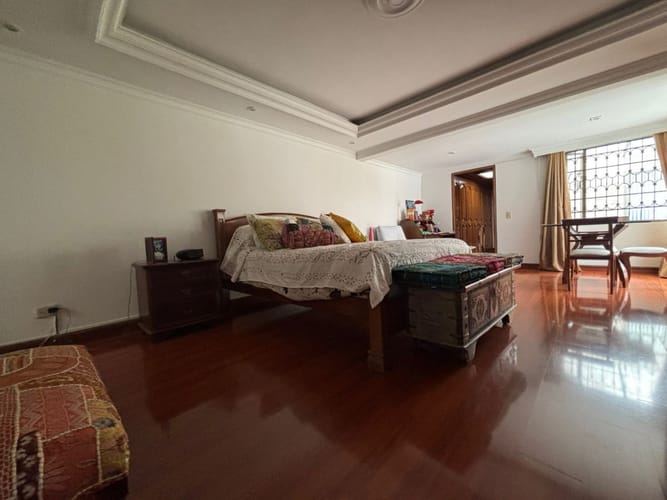 Casa de 3 alcobas en venta en Santa Barbara Alta, Bogotá, 394 m² · foto 17 de 24