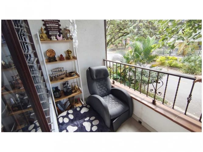 Casa en venta en La Castellana, Medellín, 630 m² · foto 7 de 20