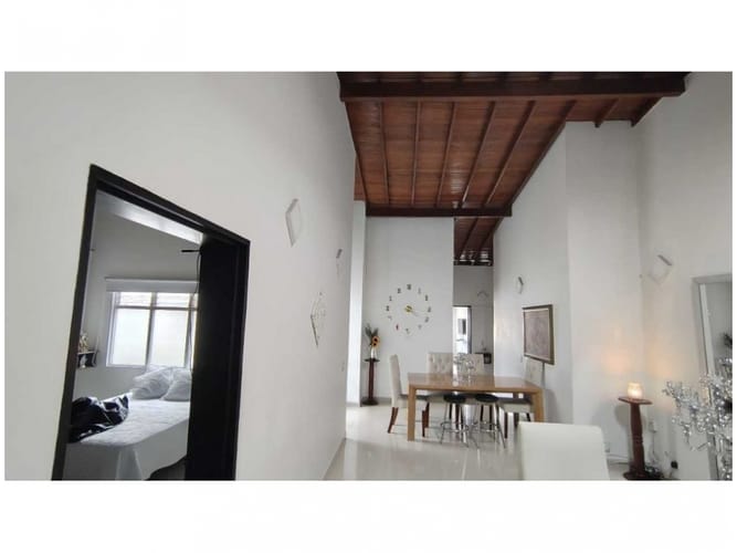 Casa en venta en La Castellana, Medellín, 630 m² · foto 10 de 20