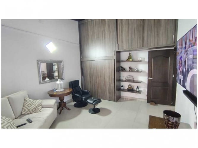 Casa en venta en La Castellana, Medellín, 630 m² · foto 15 de 20