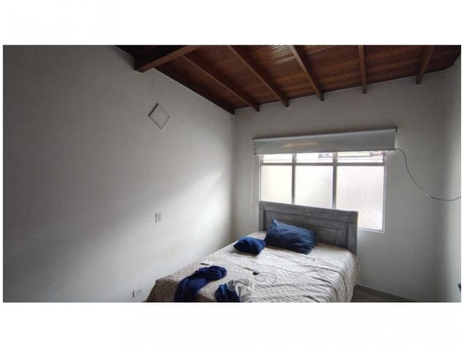 Casa en venta en La Castellana, Medellín, 630 m² · foto 18 de 20