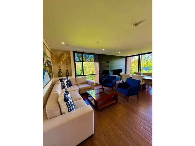 Apartamento de 2 alcobas en venta en Llano Grande, Rionegro, 142 m² · foto 3 de 24