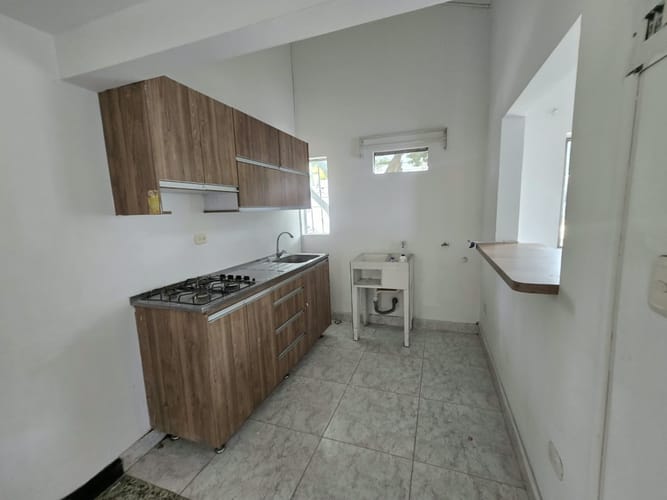 Apartamento de 3 alcobas en arriendo en Ciudad Capri, Cali, 90 m² · foto 3 de 9