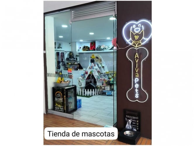 Apartaestudio en venta en Loma De Los Bernal, Medellín, 98 m² · foto 14 de 18