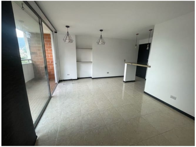 Apartamento en venta en Belen Malibu, Medellín · foto 2 de 9