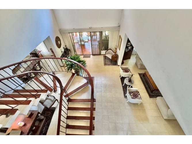 Casa de 3 alcobas en venta en Pance, Cali, 245 m² · foto 2 de 12