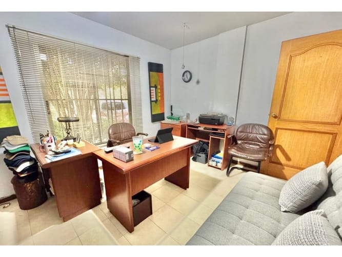 Casa de 3 alcobas en venta en Pance, Cali, 245 m² · foto 3 de 12