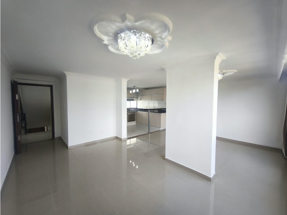 Apartamento en venta en Ciudad Capri, Cali · foto 3 de 24