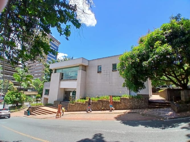 Local en arriendo en Castropol, Medellín, 597 m² · foto 8 de 10
