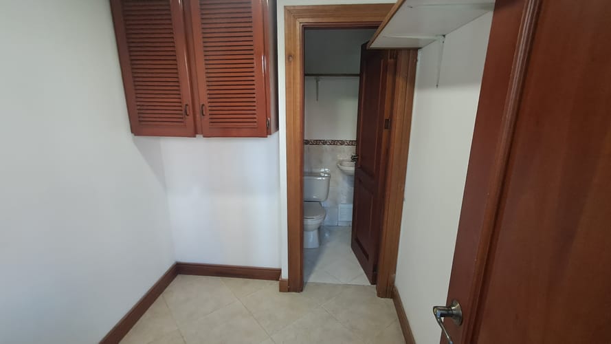 Apartamento de 3 alcobas en arriendo en La Aguacatala, Medellín, 170 m² · foto 15 de 17