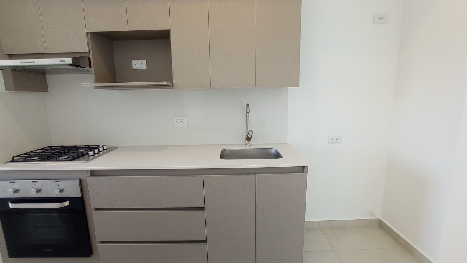 Apartamento en arriendo en Las Vegas, Envigado · foto 2 de 19