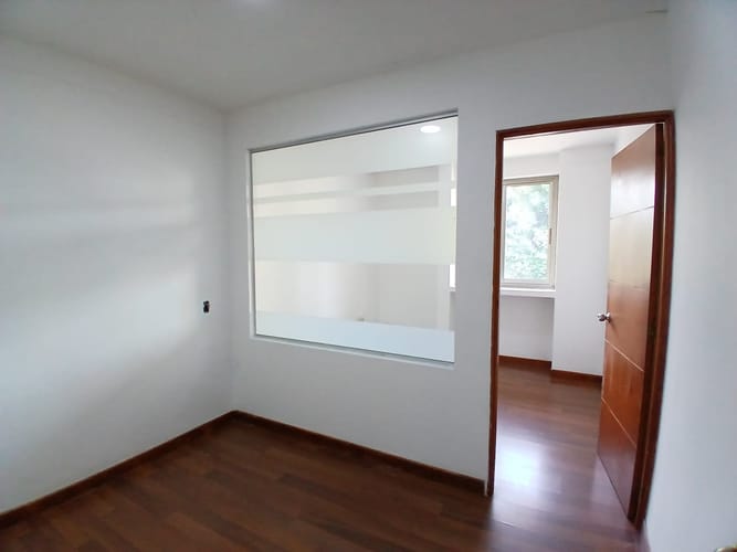 Oficina en arriendo en Santa María De Los Ángeles, Medellín, 217 m² · foto 4 de 10