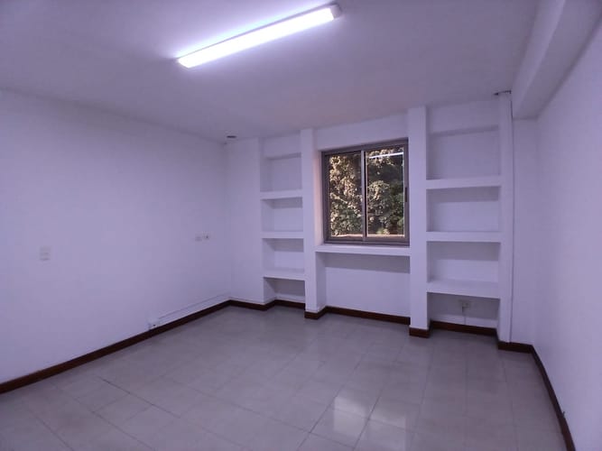 Oficina en arriendo en Santa María De Los Ángeles, Medellín, 217 m² · foto 6 de 10