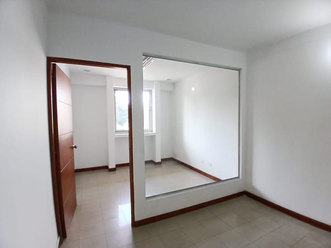 Oficina en arriendo en Santa María De Los Ángeles, Medellín, 217 m² · foto 7 de 10