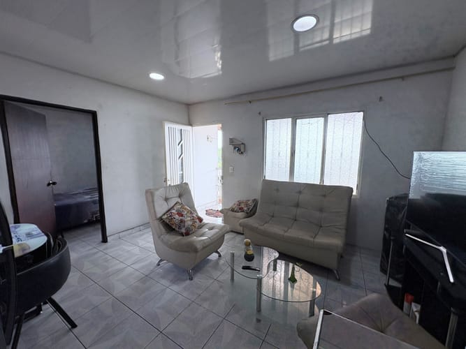 Edificio en venta en Puerto Isaacs, Yumbo, 303 m² · foto 5 de 19