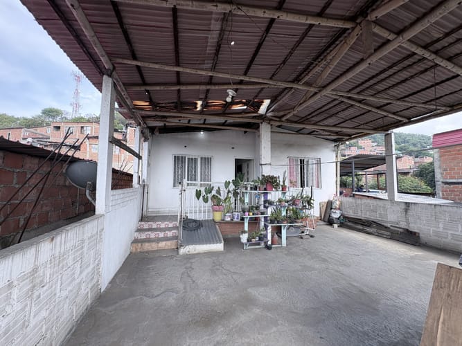 Edificio en venta en Puerto Isaacs, Yumbo, 303 m² · foto 12 de 19