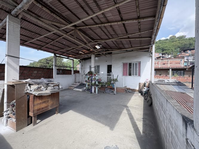 Edificio en venta en Puerto Isaacs, Yumbo, 303 m² · foto 17 de 19
