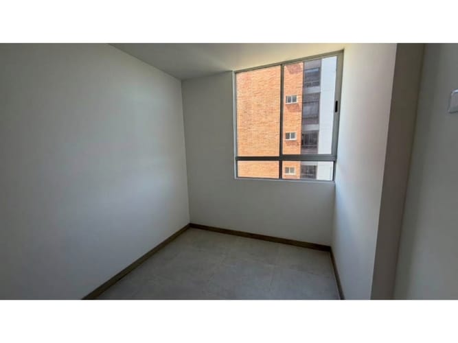 Apartamento de 2 alcobas en venta en Centro, Rionegro, 76 m² · foto 7 de 10