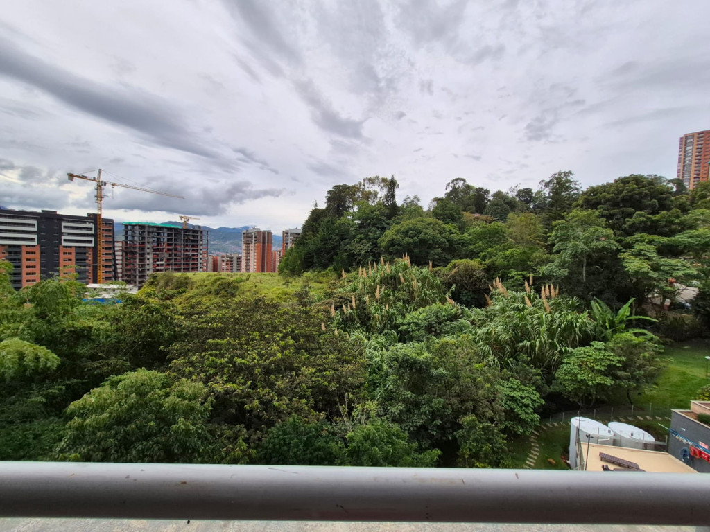 Apartamento en venta en El Chingui, Envigado · foto 6 de 13