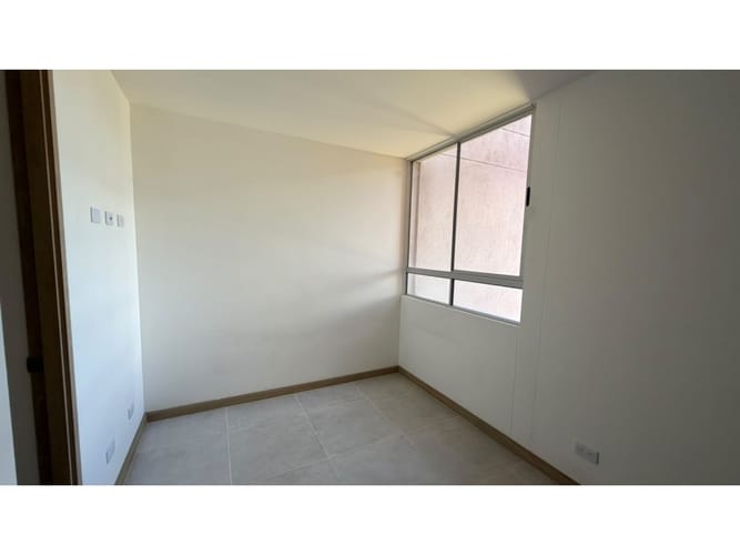 Apartamento de 2 alcobas en venta en Centro, Rionegro, 90 m² · foto 8 de 15