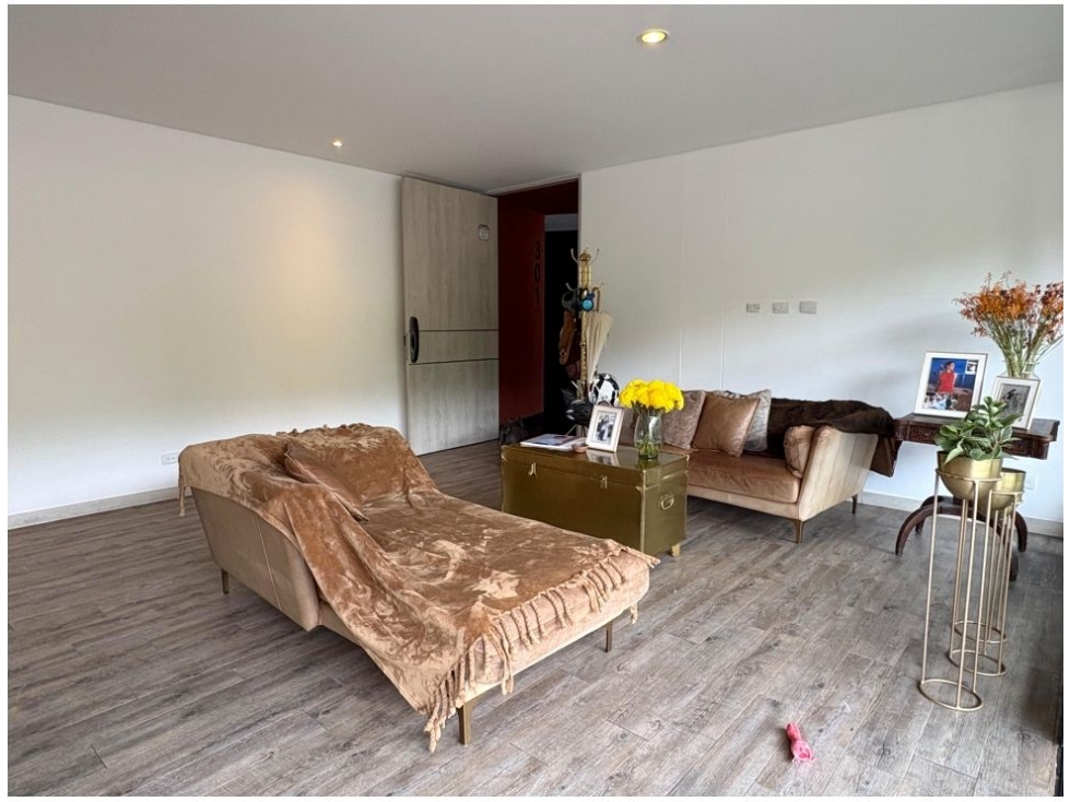 Apartamento en venta en Loma Benedictinos, Envigado · foto 5 de 14