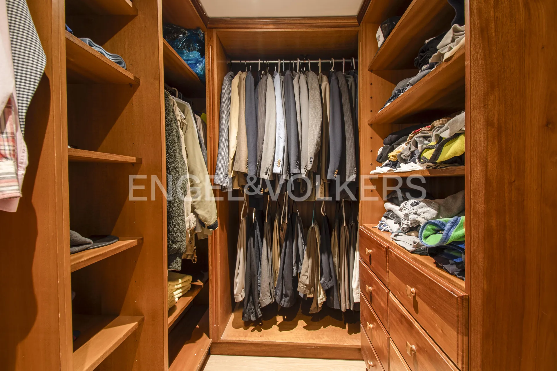 Apartamento en venta en Los Rosales, Bogotá · foto 21 de 22