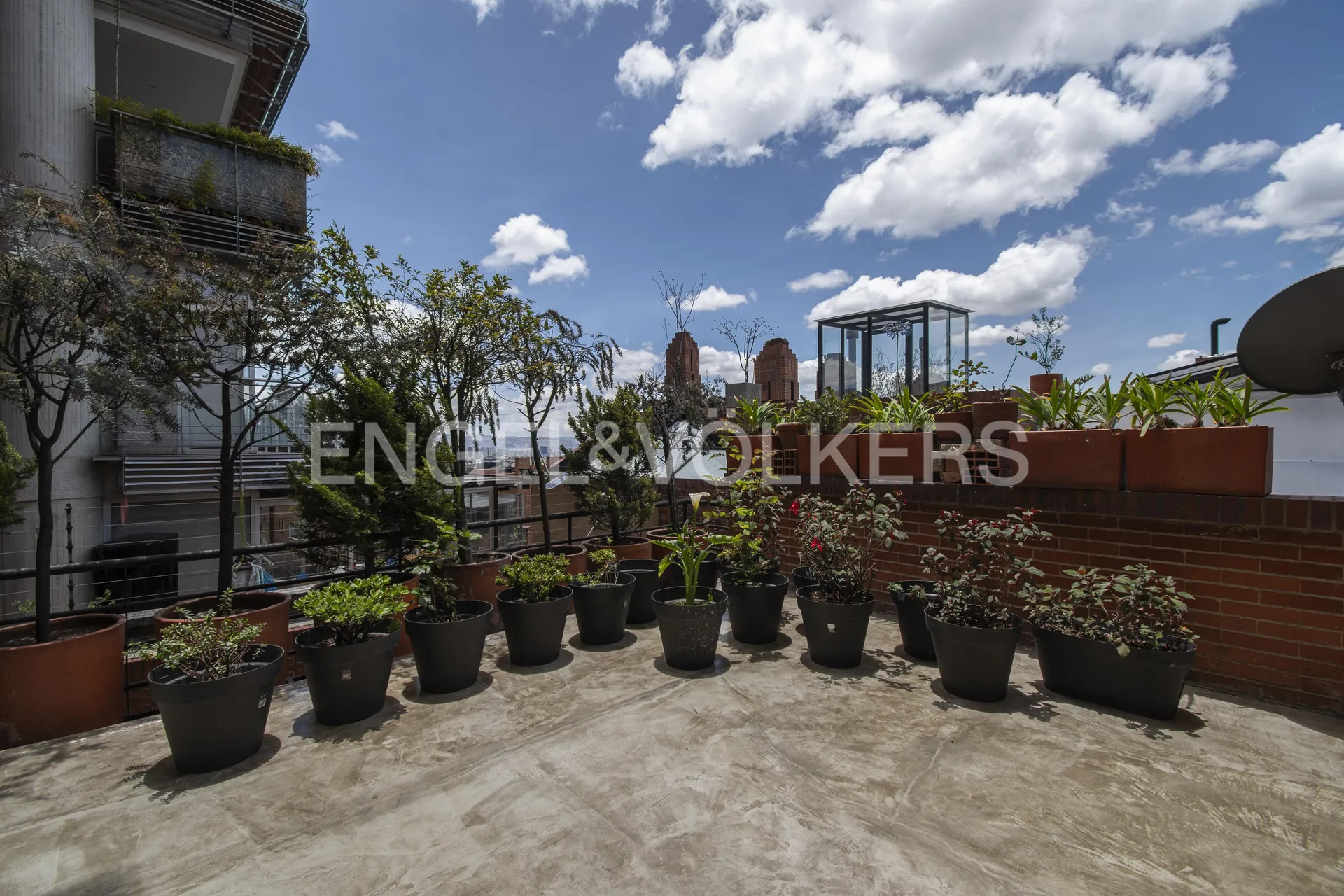 Apartamento en venta en Los Rosales, Bogotá · foto 7 de 22