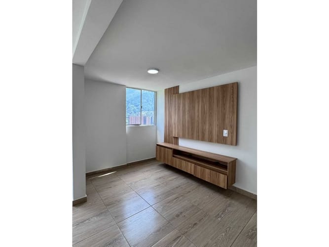 Apartamento de 2 alcobas en venta en Bellavista, Bello, 55 m² · foto 5 de 15