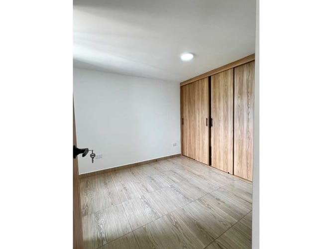 Apartamento de 2 alcobas en venta en Bellavista, Bello, 55 m² · foto 7 de 15
