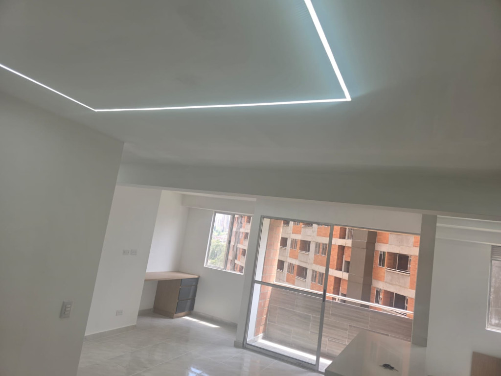 Apartamento en arriendo en San Gabriel, Medellín · foto 3 de 13