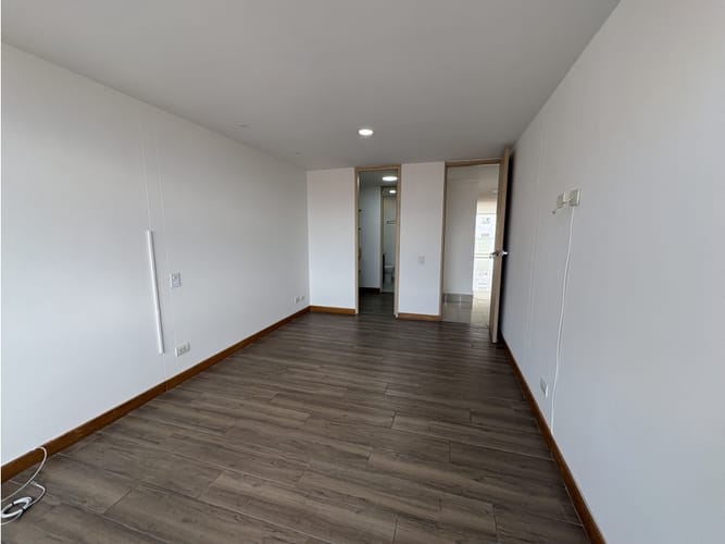Apartamento de 3 alcobas en arriendo en Mt. Villa Grande, Medellín, 114 m² · foto 9 de 11