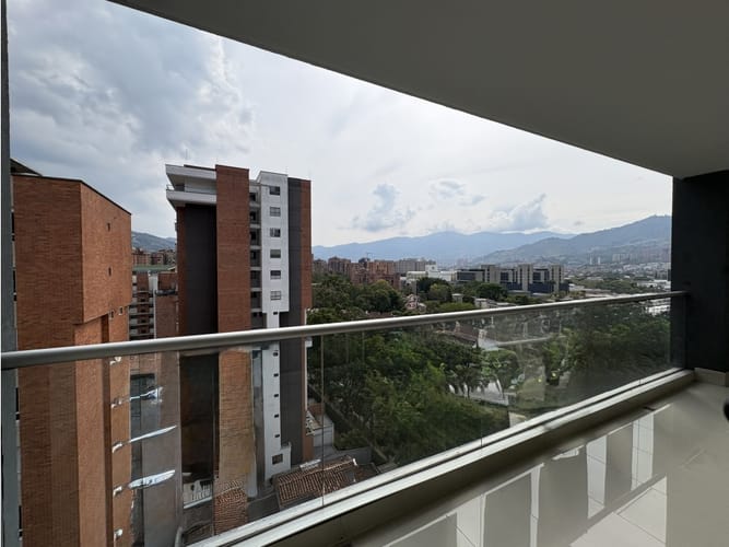 Apartamento de 3 alcobas en arriendo en Mt. Villa Grande, Medellín, 114 m² · foto 10 de 11