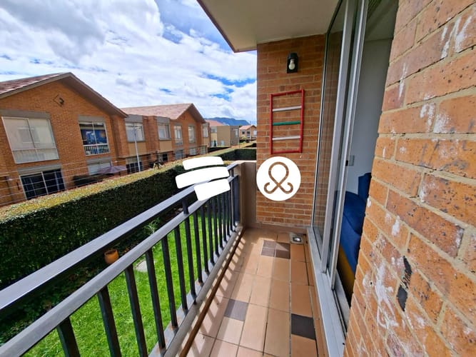 Apartamento de 3 alcobas en venta en Cr. Las Huertas De Cajica Iii, Cajicá, 76 m² · foto 4 de 12