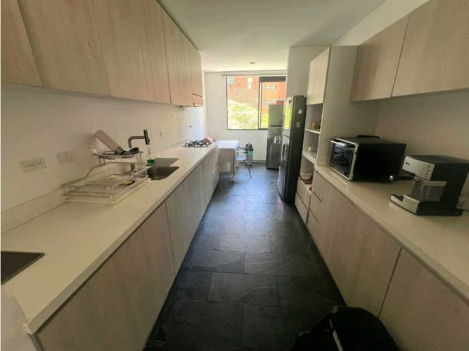 Apartamento de 3 alcobas en venta en La Abadia, Envigado, 180 m² · foto 7 de 18