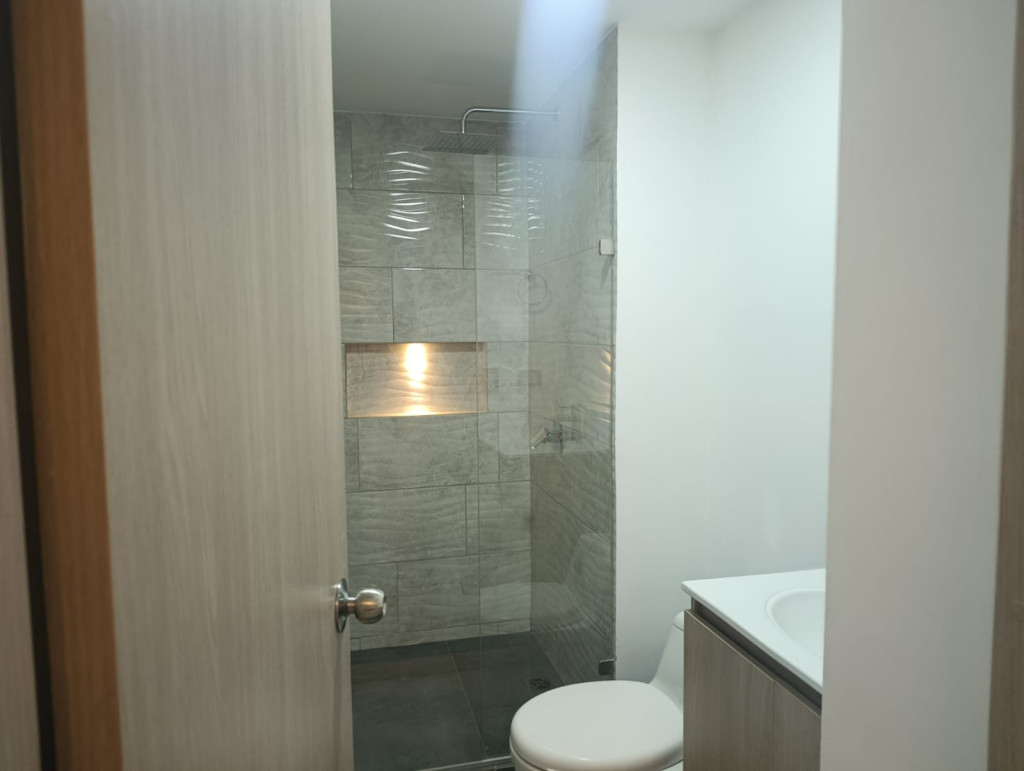 Apartamento en arriendo en Rincon Santo, Bello · foto 14 de 22