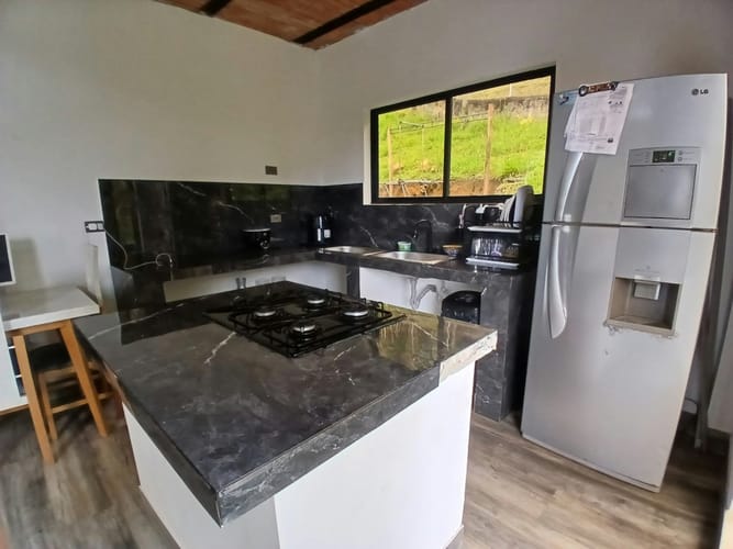 Casa de 2 alcobas en venta en El Jardin, Medellín, 130 m² · foto 10 de 24