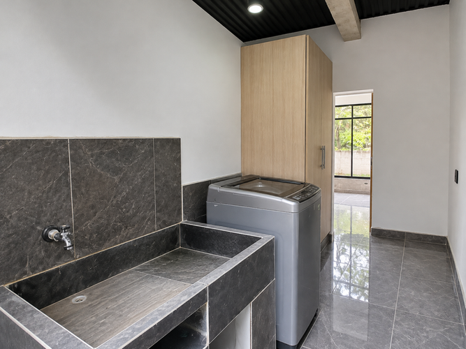 Casa de 2 alcobas en venta en El Jardin, Medellín, 130 m² · foto 17 de 24