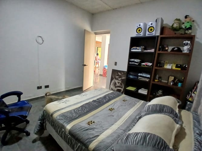 Casa de 2 alcobas en venta en El Jardin, Medellín, 130 m² · foto 22 de 24
