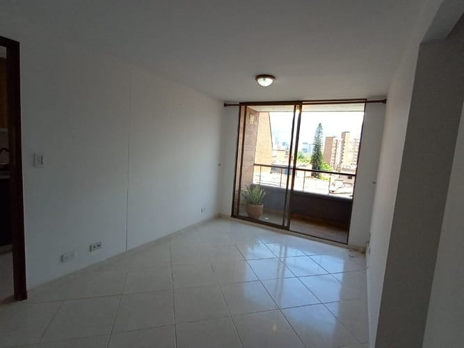 Apartamento de 3 alcobas en arriendo en San Joaquin, Medellín, 75 m² · foto 6 de 16