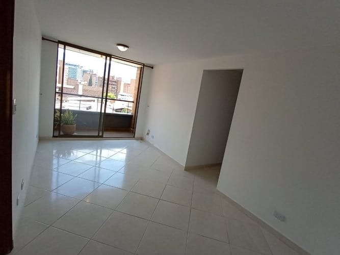 Apartamento de 3 alcobas en arriendo en San Joaquin, Medellín, 75 m² · foto 8 de 16