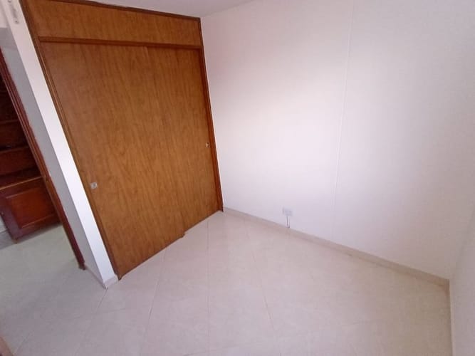 Apartamento de 3 alcobas en arriendo en San Joaquin, Medellín, 75 m² · foto 13 de 16