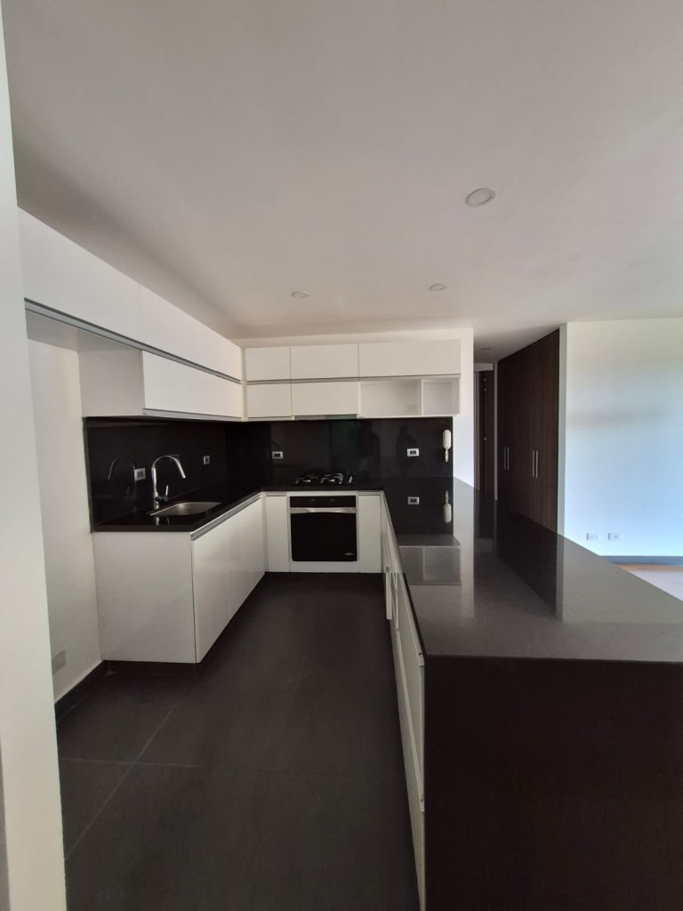 Apartamento en venta en Cantalejo, Bogotá · foto 5 de 24