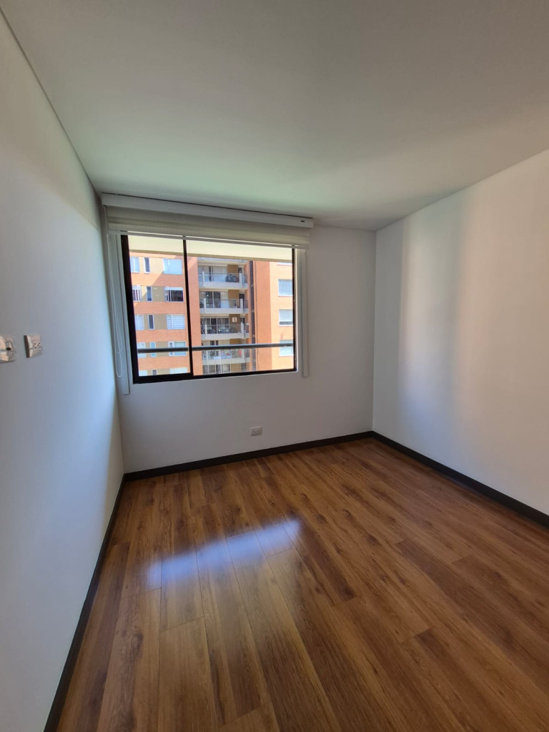 Apartamento en venta en Cantalejo, Bogotá · foto 11 de 24
