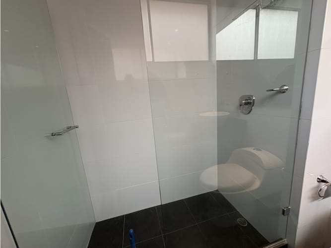 Apartamento de 2 alcobas en arriendo en Bosques De Zuñiga, Medellín, 102 m² · foto 6 de 10